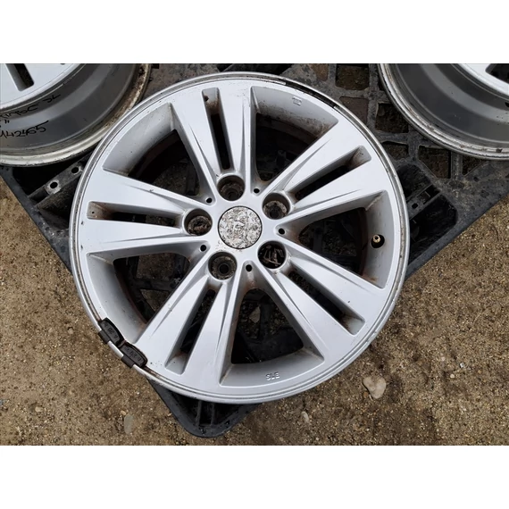 KIA SPORTAGE (SL) Gyári 16" alufelni 1db