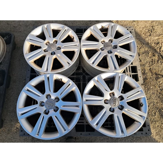 AUDI A4 B8 Gyári 17"-es alufelni garnitúra