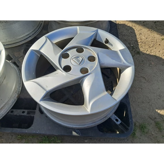 DACIA DUSTER 16"-os alufelni 1db