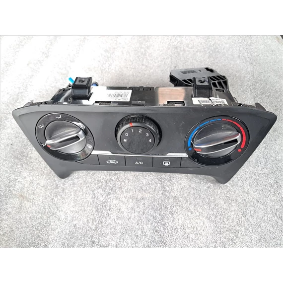 HYUNDAI I20 (GB) klímakapcsoló, fűtéskapcsoló 97250-C8911
