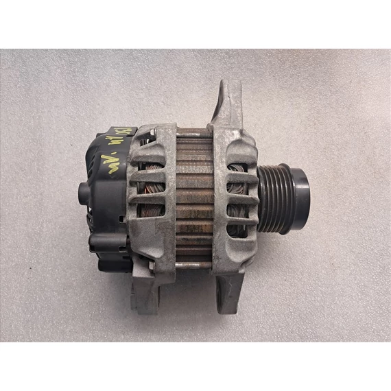 HYUNDAI I30 (GD) 1.4i Generátor 37300-2B700