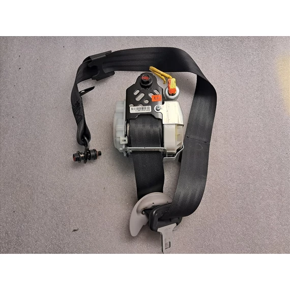 HYUNDAI I30 (GD) Bal első biztonsági öv 88810-A6100