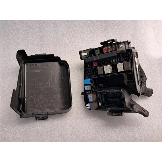 HYUNDAI I30 (GD) Biztosíték doboz 91206-A6161