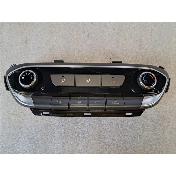 HYUNDAI I30 (PD) Klímakapcsoló, fűtéskapcsoló 97250-G4001