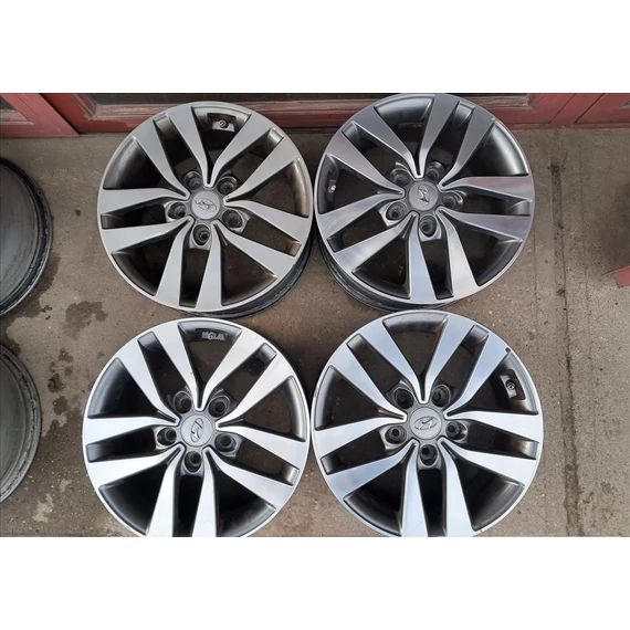 HYUNDAI I30 (PD) gyári 16" alufelni garnitúra