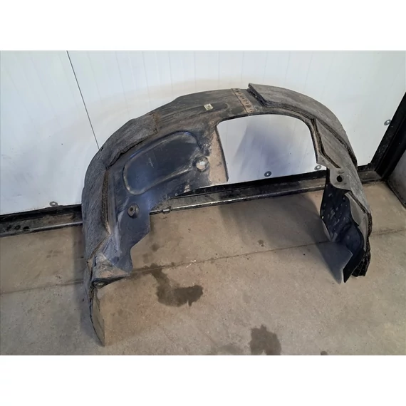 HYUNDAI IX35 Jobb első dobbetét 86814-2Y000