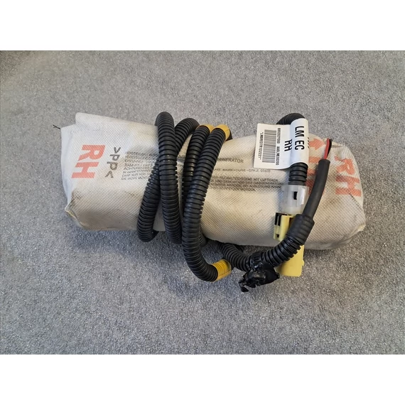 HYUNDAI IX35 Jobb oldallégzsák 889202Y000