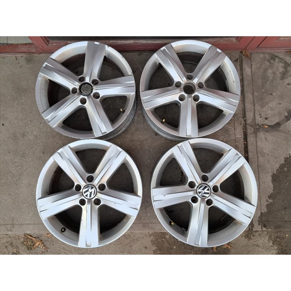 VOLKSWAGEN PASSAT B7 Gyári 17" alufelni szett