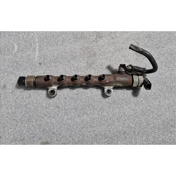 TOYOTA AVENSIS T27 2.0 D4D 1AD Rail cső