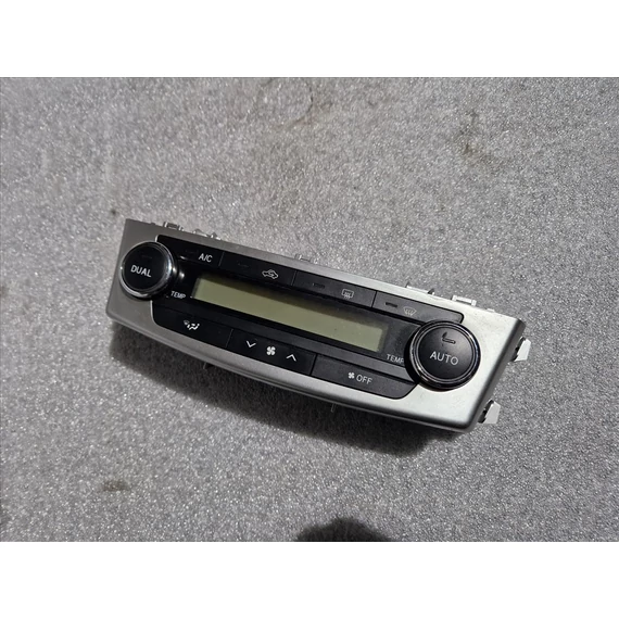 TOYOTA AVENSIS T27 Klímakapcsoló, fűtéskapcsoló 55900-05541