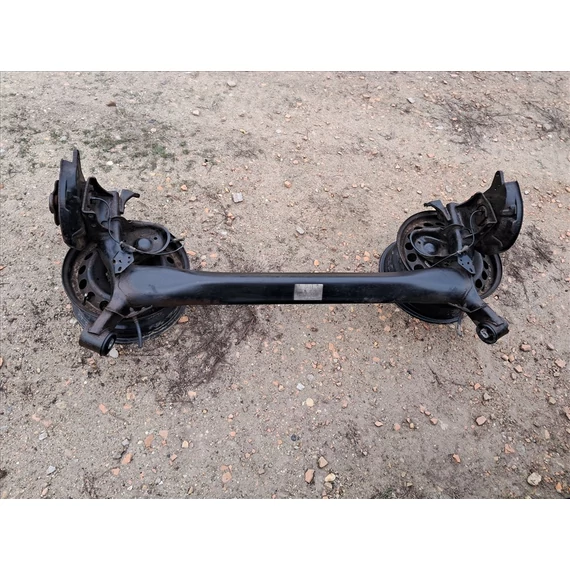 NISSAN QASHQAI (J11) Hátsó híd