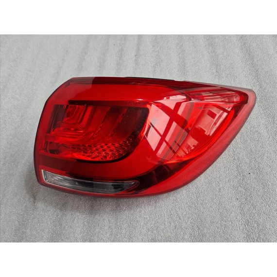 KIA SPORTAGE (SL) FACELIFT Jobb külső hátsó lámpa  92402-3W610