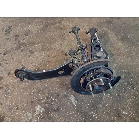 KIA SPORTAGE (QL) Bal hátsó futómű, csonkállvány, lengőkar 55250-D7000 55270-H3000 55210-D3050