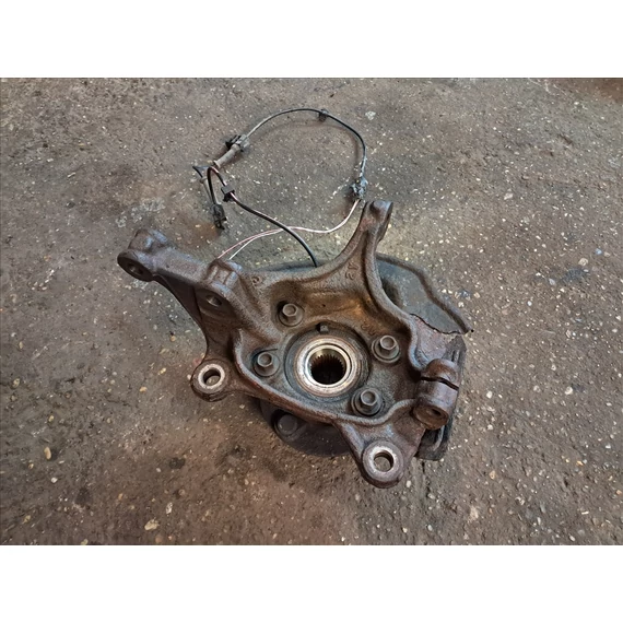 MAZDA 3 (BM) 2.2 SKYACTIV Jobb első csonkállvány