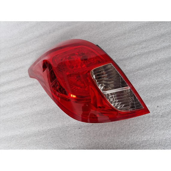 OPEL MOKKA Bal hátsó lámpa 42435941