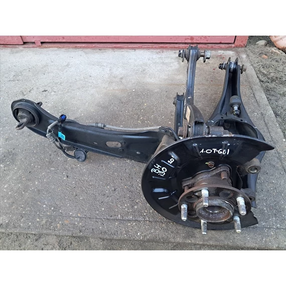 HYUNDAI I30 (PD) Bal hátsó csonkállvány, lengőkar