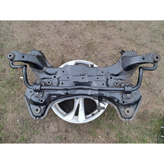 KIA CARENS (RP) Bölcső