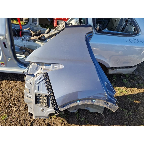  KIA SPORTAGE (QL) Jobb hátsó sárvédő negyed