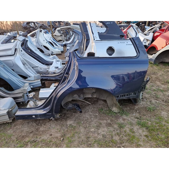 VOLVO V50 Bal hátsó sárvédő negyed