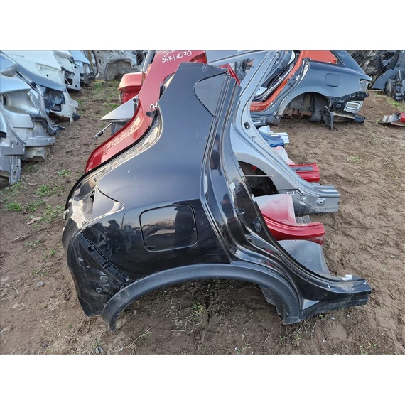 NISSAN JUKE (F15) Jobb hátsó sárvédő negyed