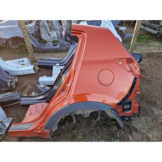 KIA SPORTAGE (SL) Bal hátsó sárvédő negyed