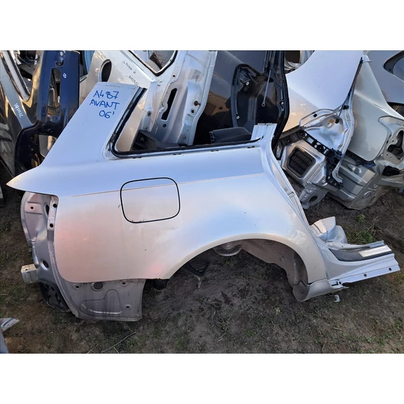 AUDI A4 B7 AVANT Jobb hátsó sárvédő negyed