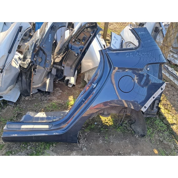 KIA CARENS (RP) Bal hátsó sárvédő negyed