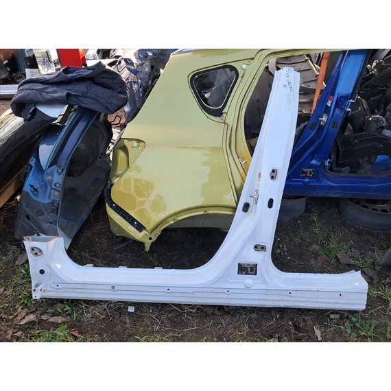 SUZUKI SX4 S-CROSS (JY) Bal küszöb, oszlop