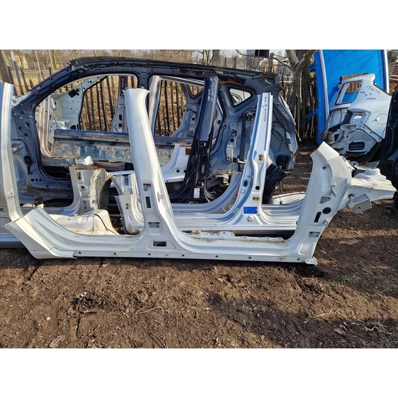 VOLKSWAGEN PASSAT B7 Jobb küszöb, oszlop