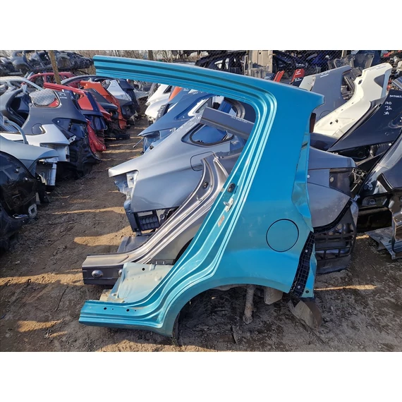 SUZUKI SPLASH Bal hátsó sárvédő negyed