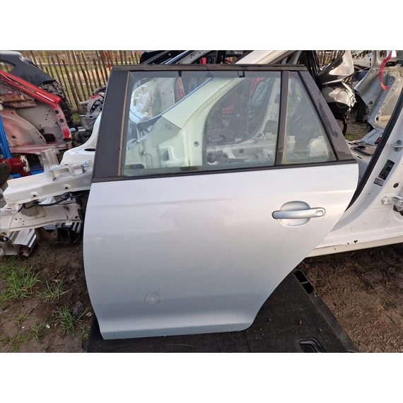 VOLKWAGEN GOLF V VARIANT Bal hátsó ajtó