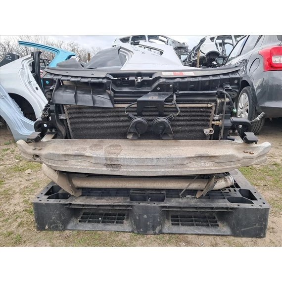 AUDI A6 (4F) 2.0 PDTDI Komplett homlokfal, hűtőszett 