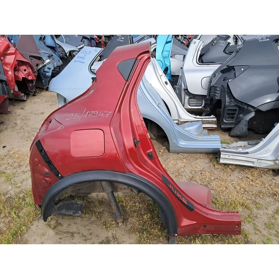 NISSAN JUKE (F15) Jobb hátsó sárvédő negyed