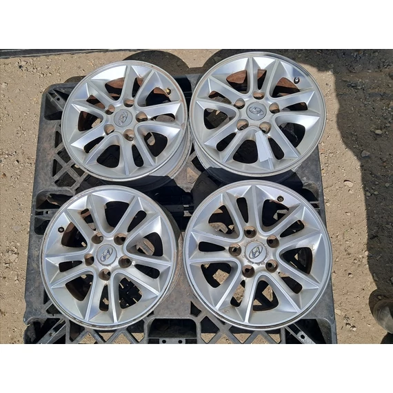 HYUNDAI I30 (GD) Gyári 15"-ös alufelni szett