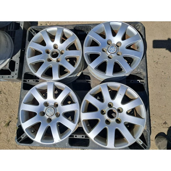 VOLKSWAGEN PASSAT B5 Gyári 15"-ös alufelni garnitúra