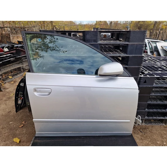 AUDI A4 B7 jobb első ajtó