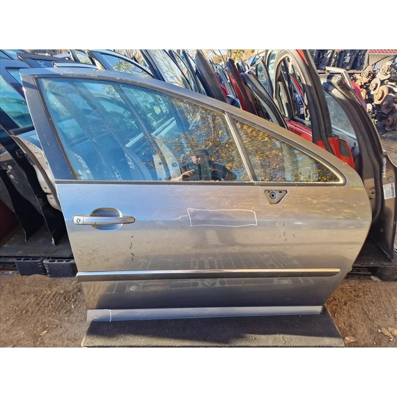 PEUGEOT 407 jobb első ajtó