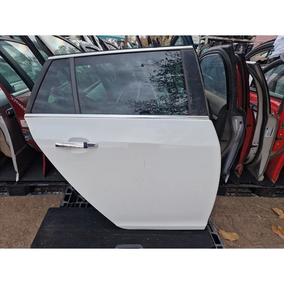 OPEL INSIGNIA A KOMBI Jobb hátsó ajtó