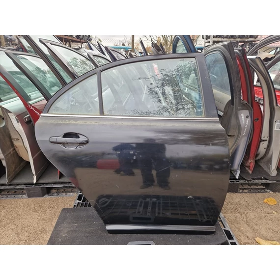 TOYOTA AVENSIS T25 Jobb hátsó ajtó