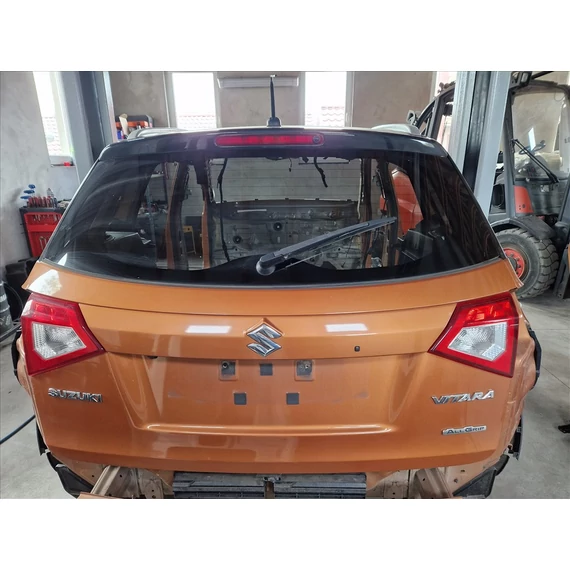 SUZUKI VITARA (LY) Csomagtérajtó A9M