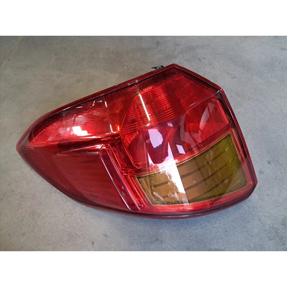 Suzuki Vitara (LY) Bal külső hátsó lámpa