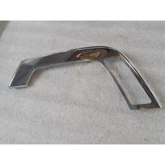 Suzuki Vitara (LY) Jobb menetfény keret 71751-86R