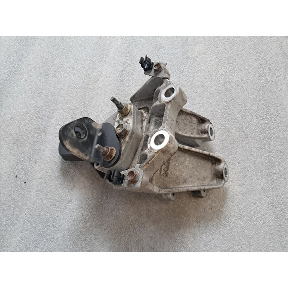 Suzuki Vitara (LY) 1.0 BOOSTERJET Váltó tartó bak