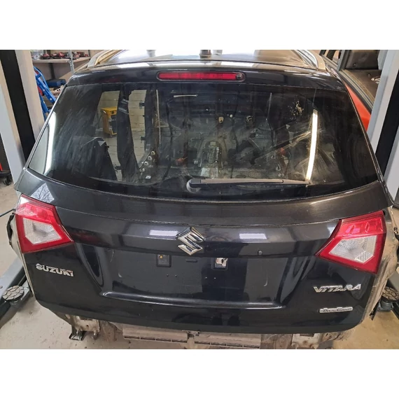 SUZUKI VITARA (LY) csomagtérajtó ZCE