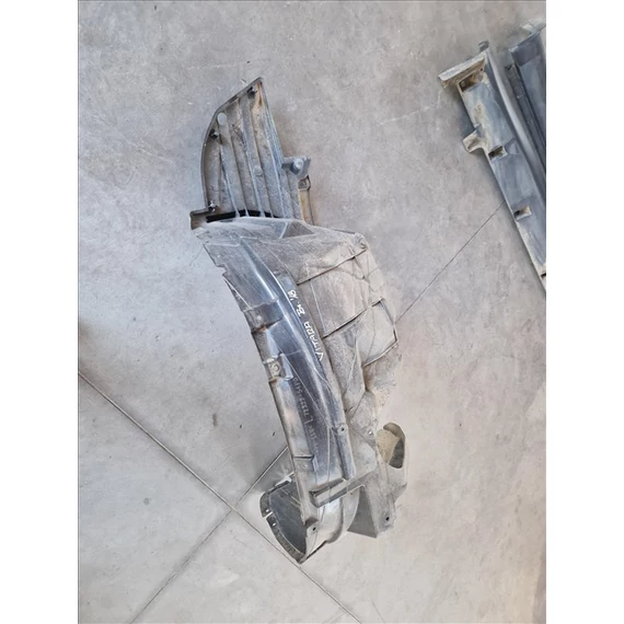 SUZUKI VITARA (LY) bal első dobbetét 72322-54P0