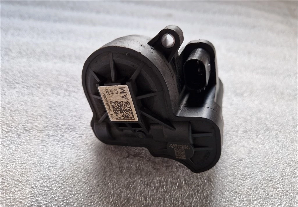 AUDI A3 (8V) bal hátsó kézifék motor 5Q0615405