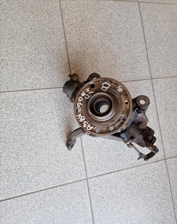 AUDI A3 (8V) 2.0 CRTDI Bal első csonkállvány