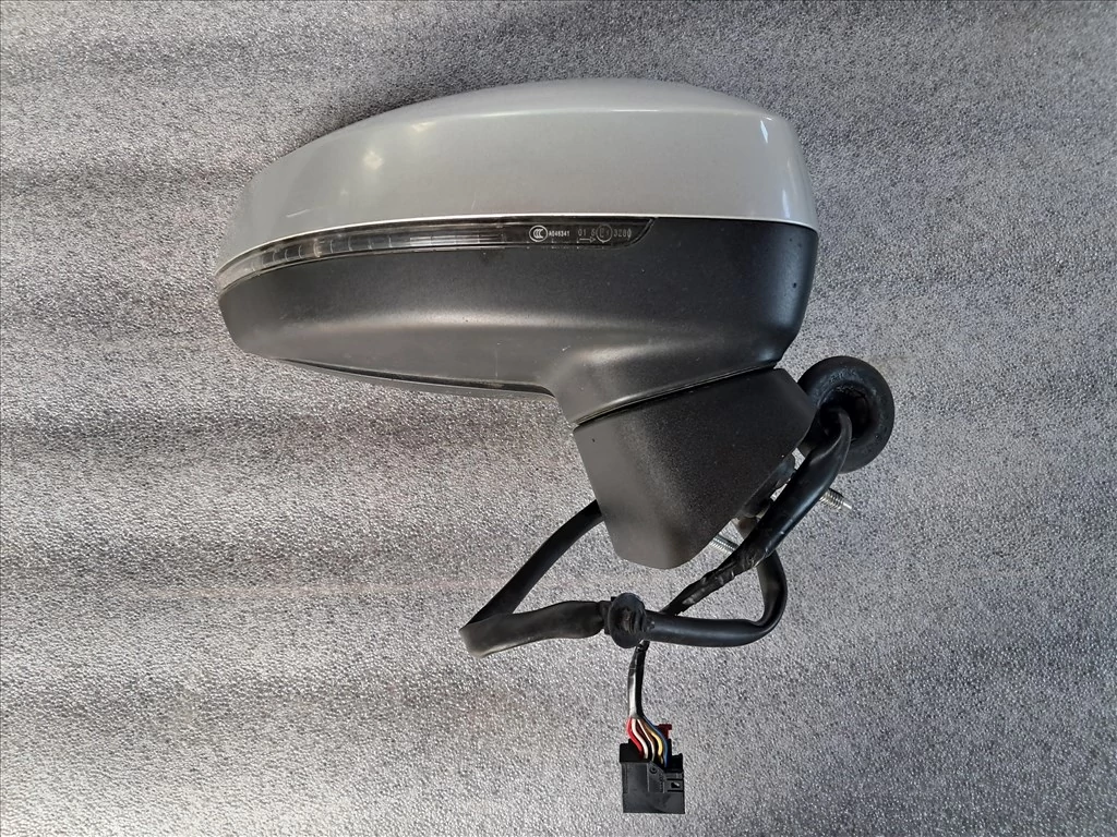 AUDI A3 (8V) Jobb visszapillantó tükör