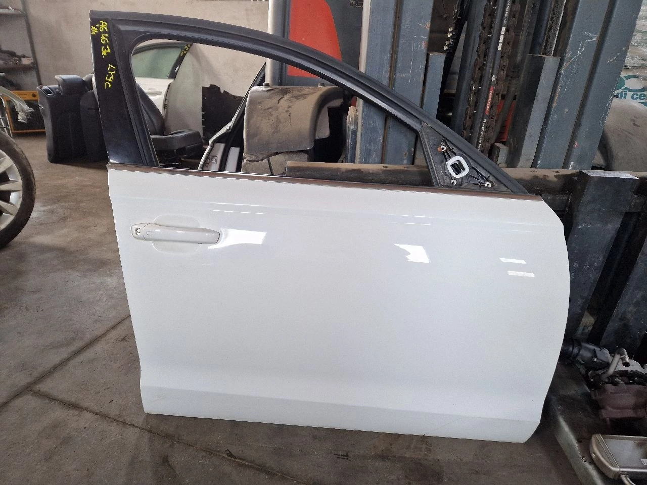 AUDI A6 (4G) Jobb első ajtó