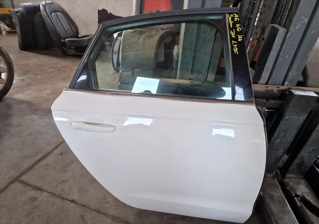 AUDI A6 (4G) Jobb hátsó ajtó